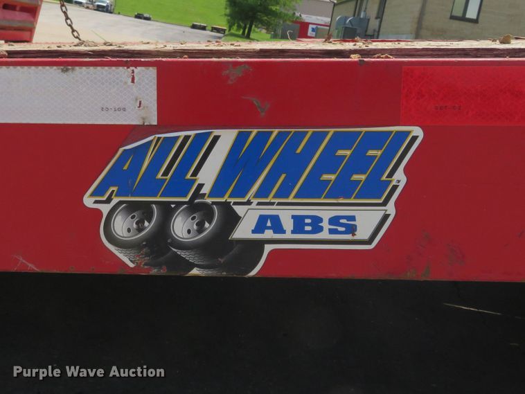 image for item DM7387 2017 Eager Beaver 20XPT  equipment trailer