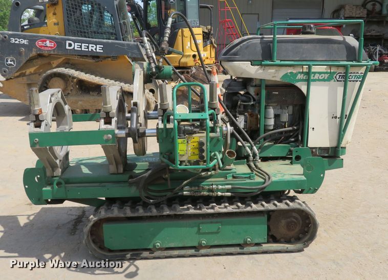 image for item DM7404 McElroy TracStar 412  poly pipe fusion machine