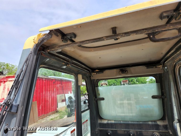 image for item DM7412 Komatsu  excavator cab
