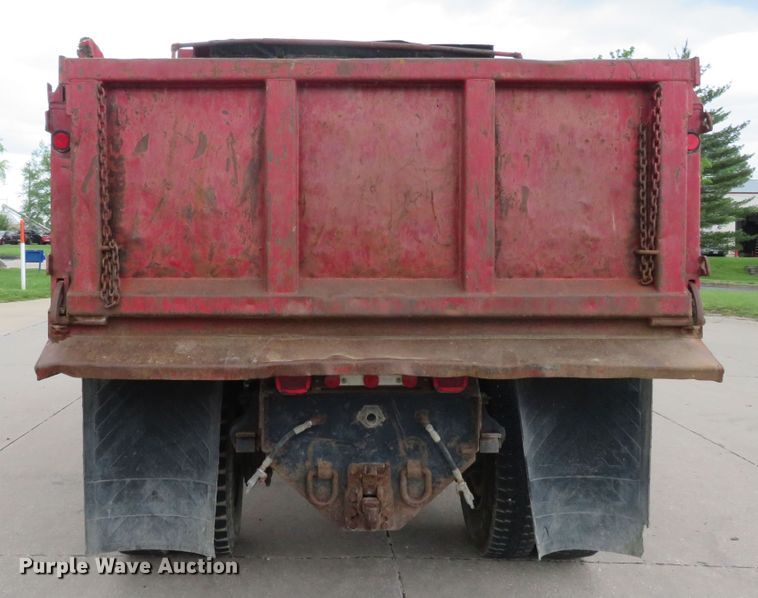 image for item DM7417 1994 Mack CS200P  dump truck