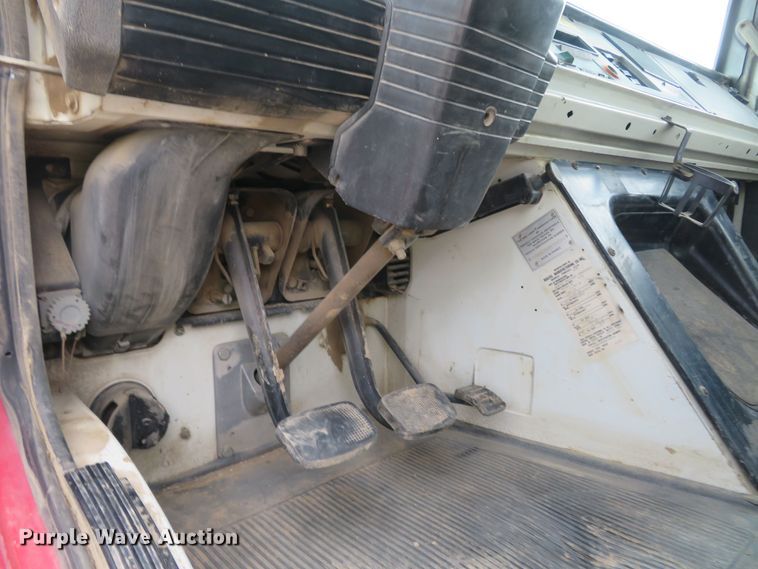 image for item DM7417 1994 Mack CS200P  dump truck