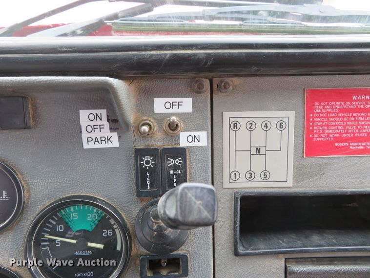 image for item DM7417 1994 Mack CS200P  dump truck