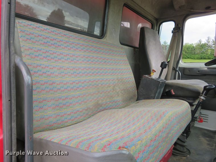 image for item DM7417 1994 Mack CS200P  dump truck