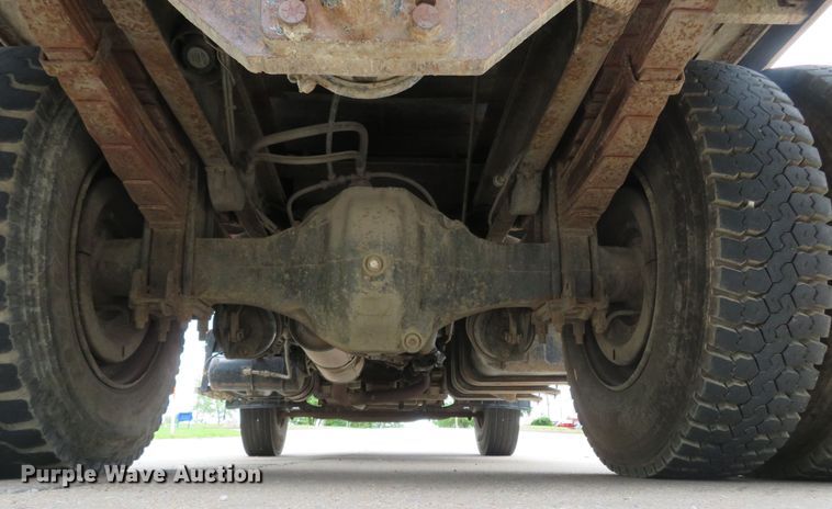 image for item DM7417 1994 Mack CS200P  dump truck