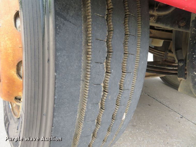 image for item DM7417 1994 Mack CS200P  dump truck