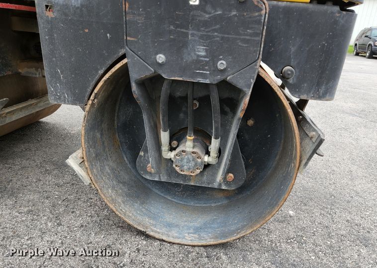 image for item DM7419 2001 Wacker RD11A  double drum vibratory roller