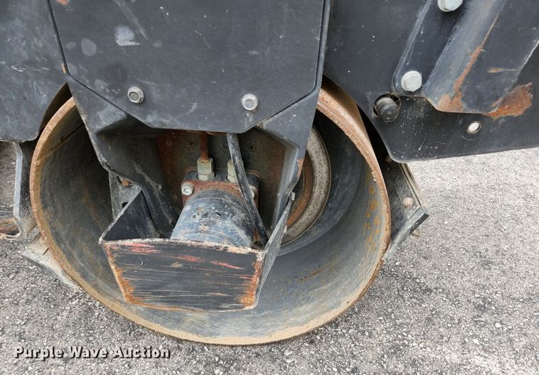 image for item DM7419 2001 Wacker RD11A  double drum vibratory roller
