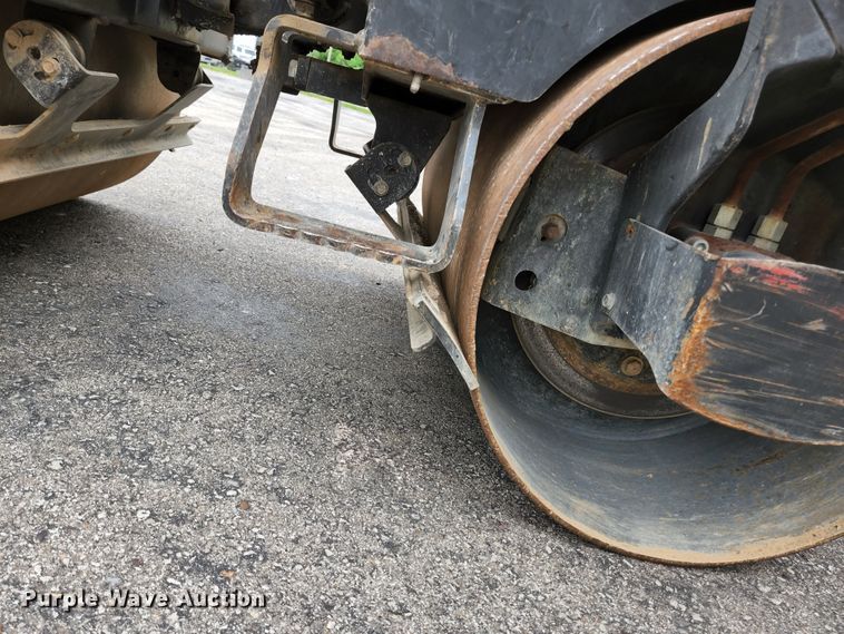 image for item DM7419 2001 Wacker RD11A  double drum vibratory roller