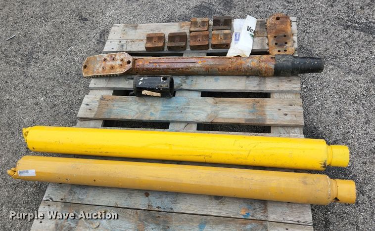 image for item DM7421 2014 Vermeer D36X50 Series II  directional boring unit