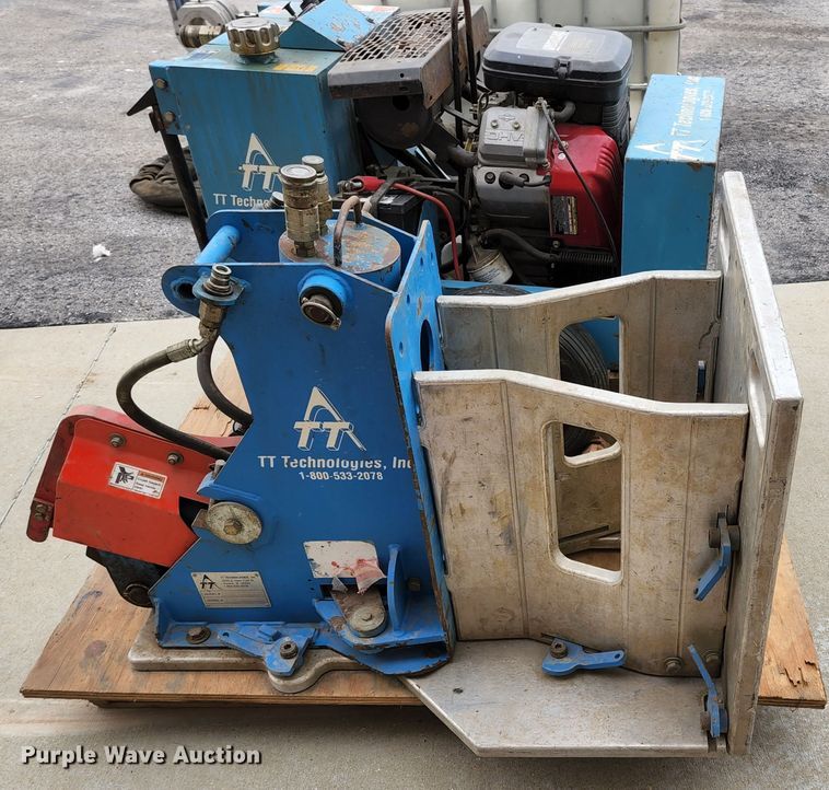 image for item DM7433 TT Technology  lateral pipe bursting system