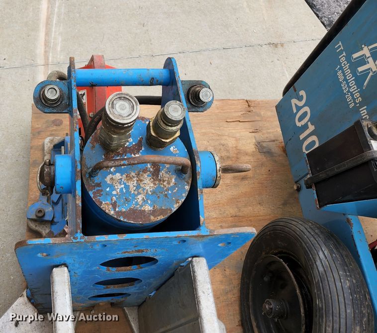 image for item DM7433 TT Technology  lateral pipe bursting system