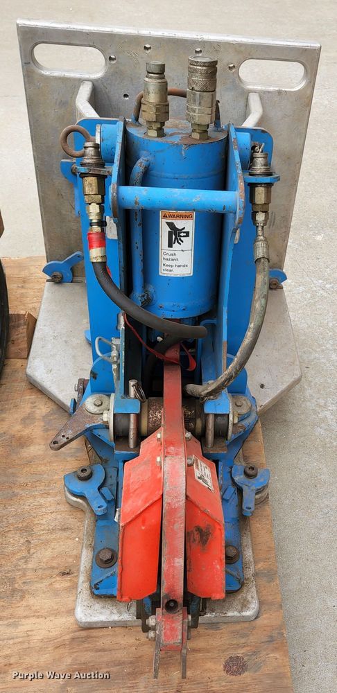 image for item DM7433 TT Technology  lateral pipe bursting system