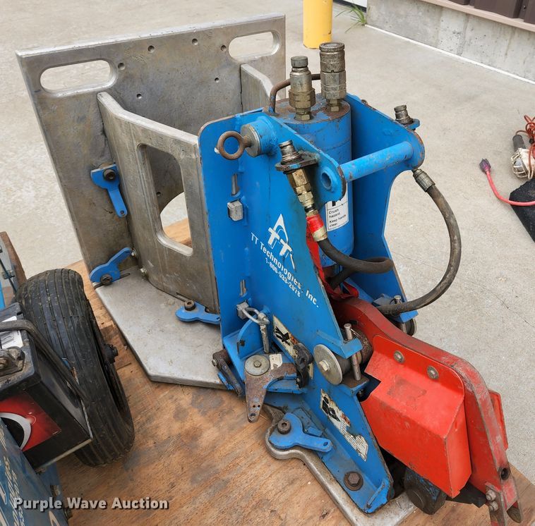 image for item DM7433 TT Technology  lateral pipe bursting system