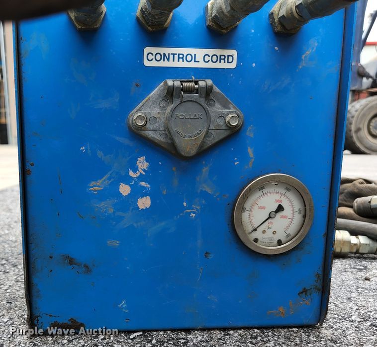 image for item DM7433 TT Technology  lateral pipe bursting system