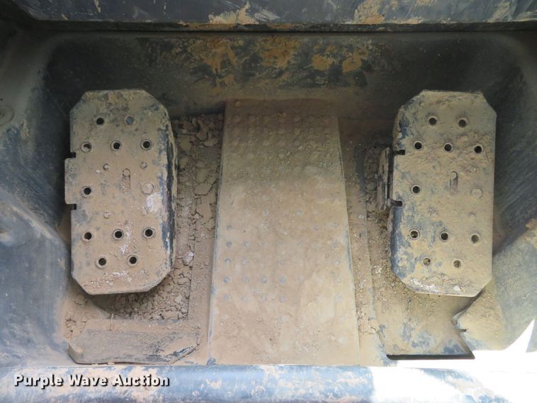 image for item DM7441 2013 John Deere 329E  tracked skid steer loader