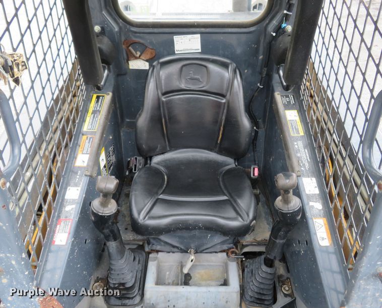 image for item DM7442 2010 John Deere 319D  tracked skid steer loader