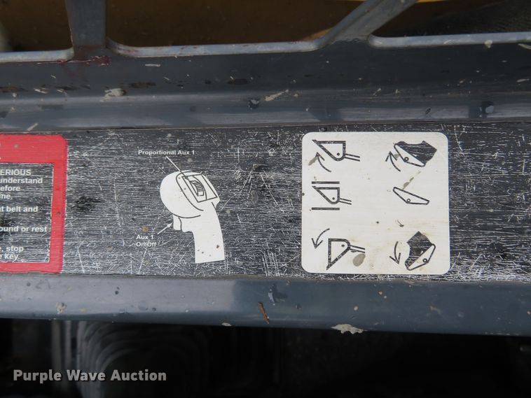 image for item DM7442 2010 John Deere 319D  tracked skid steer loader