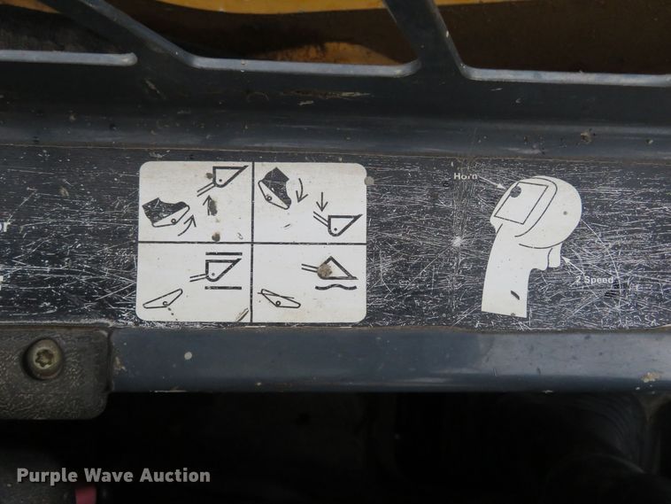 image for item DM7442 2010 John Deere 319D  tracked skid steer loader