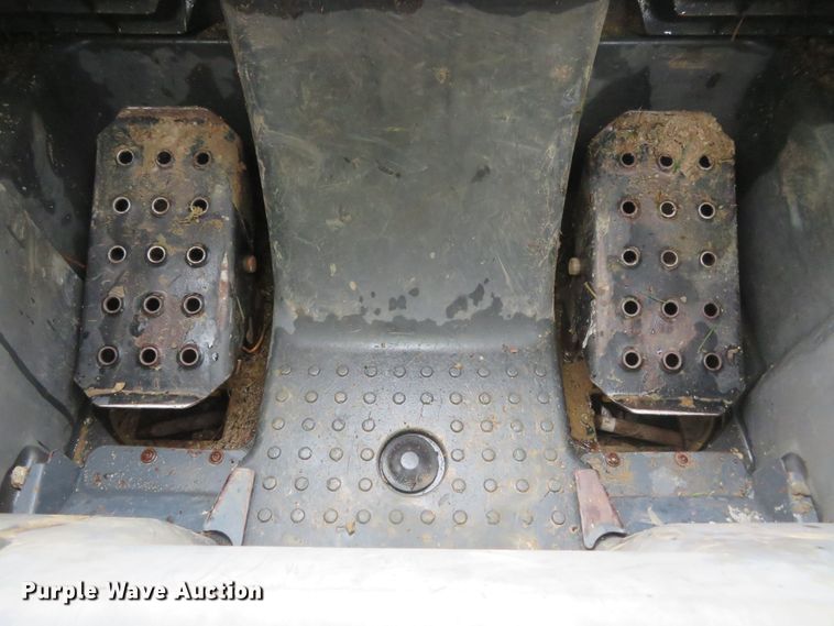 image for item DM7442 2010 John Deere 319D  tracked skid steer loader