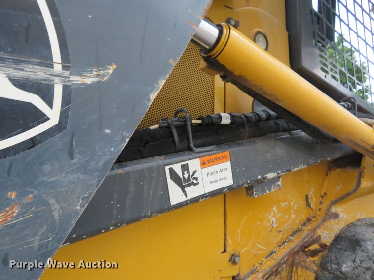 image for item DM7442 2010 John Deere 319D  tracked skid steer loader