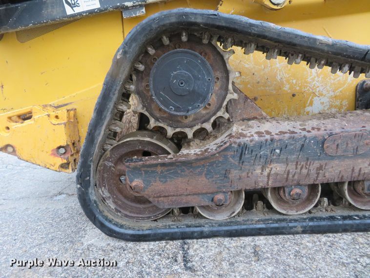 image for item DM7442 2010 John Deere 319D  tracked skid steer loader