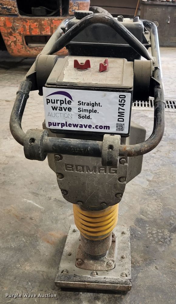 image for item DM7450 1998 Bomag BT60  plate compactor