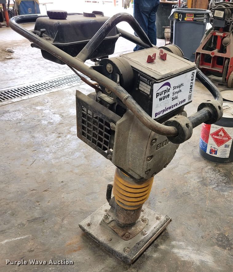 image for item DM7450 1998 Bomag BT60  plate compactor