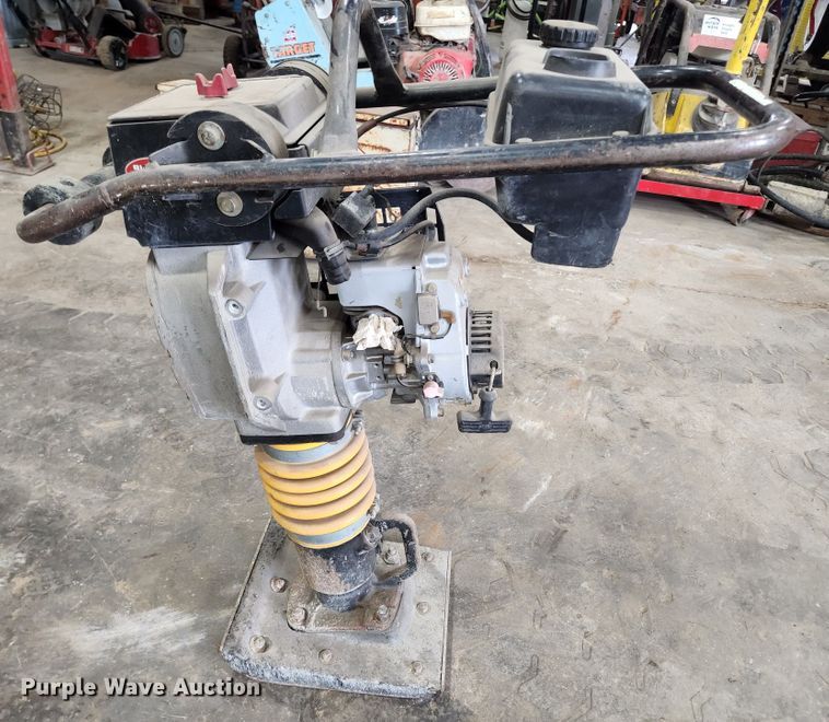 image for item DM7450 1998 Bomag BT60  plate compactor