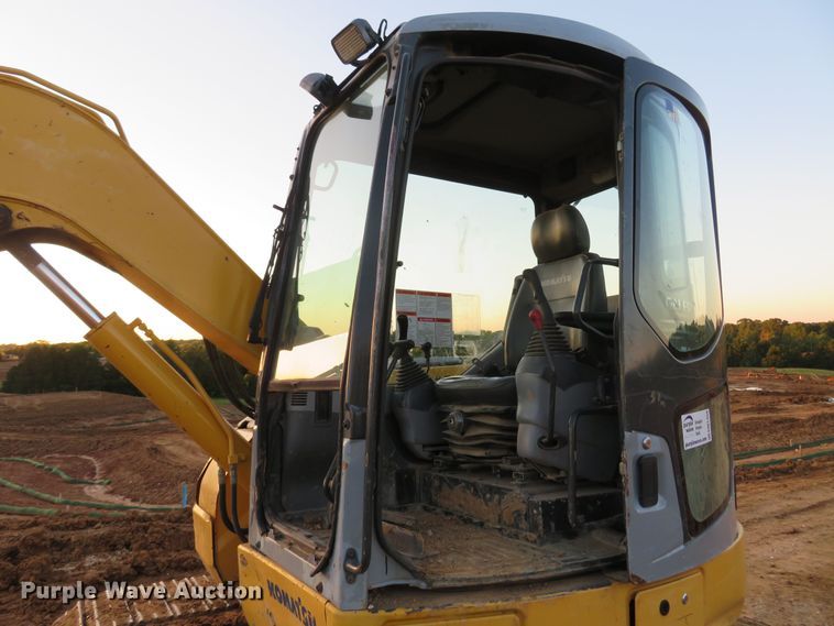 image for item DM7459 2006 Komatsu PC78US-6  excavator