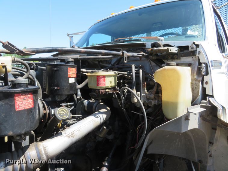 image for item DM7460 1997 Ford F800  flatbed truck