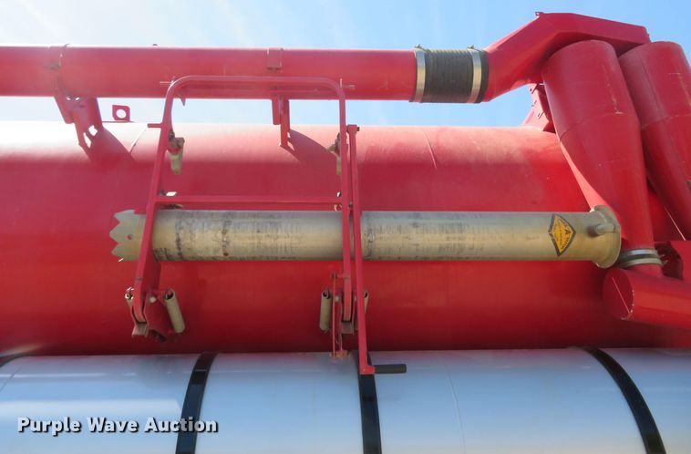 image for item DM7463 2011 Kenworth T800  sewer jetter truck