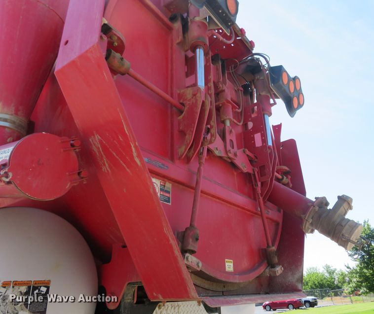 image for item DM7463 2011 Kenworth T800  sewer jetter truck