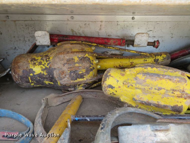 image for item DM7463 2011 Kenworth T800  sewer jetter truck