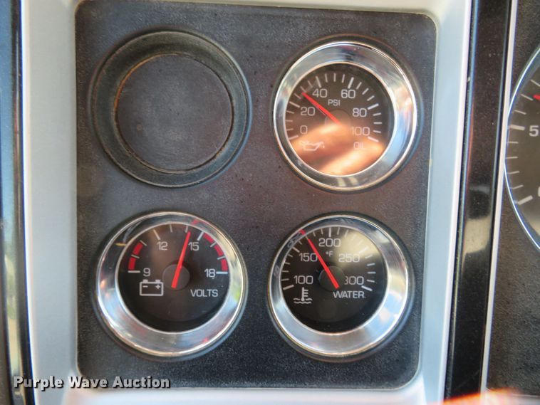 image for item DM7463 2011 Kenworth T800  sewer jetter truck