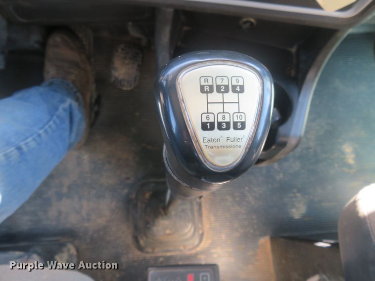 image for item DM7463 2011 Kenworth T800  sewer jetter truck