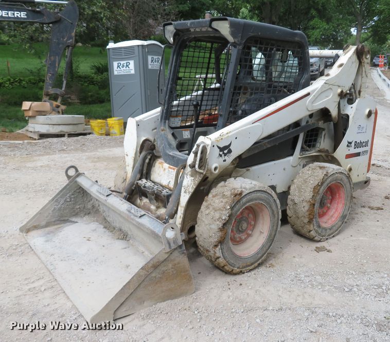 image for item DM7475 2015 Bobcat S570  skid steer loader