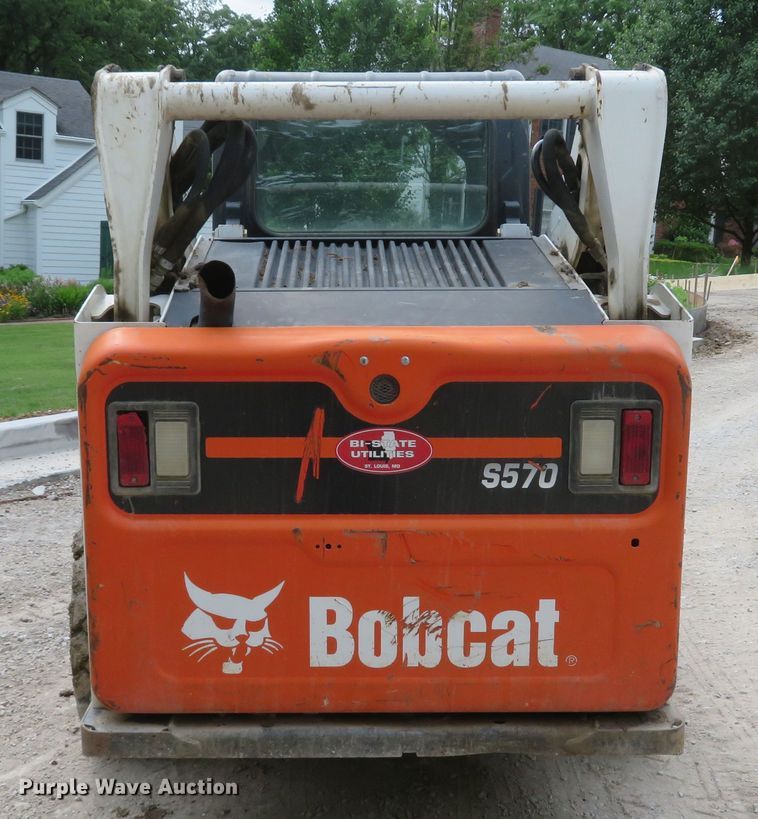 image for item DM7475 2015 Bobcat S570  skid steer loader