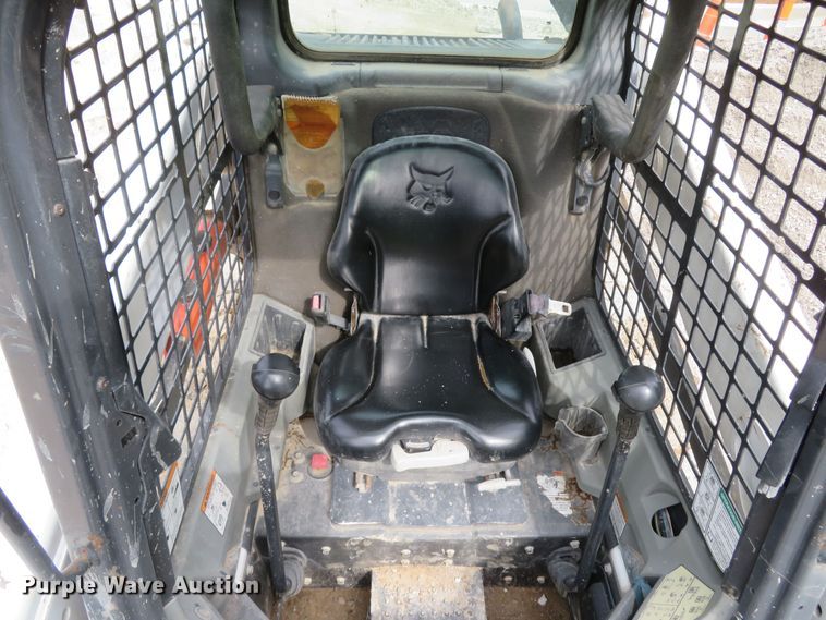 image for item DM7475 2015 Bobcat S570  skid steer loader