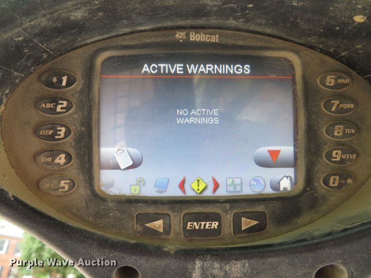 image for item DM7475 2015 Bobcat S570  skid steer loader