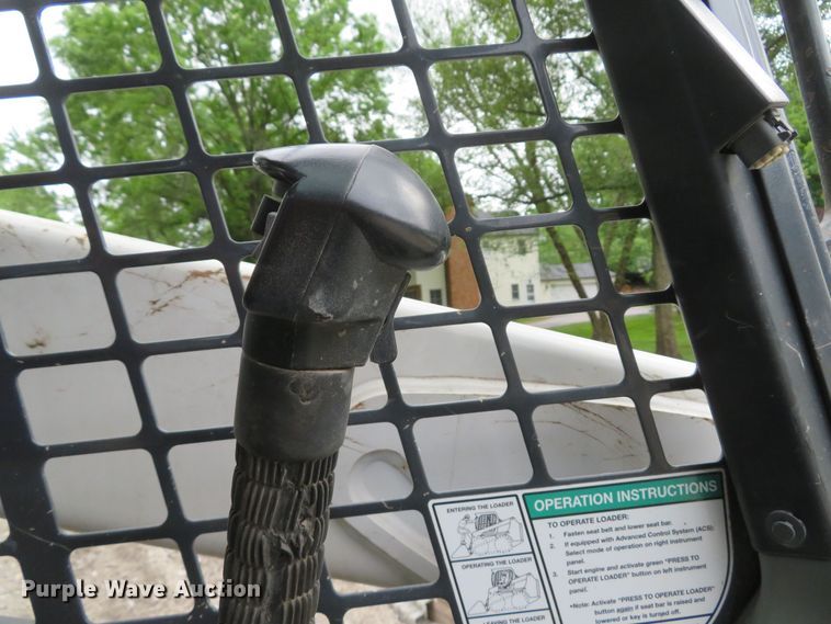 image for item DM7475 2015 Bobcat S570  skid steer loader