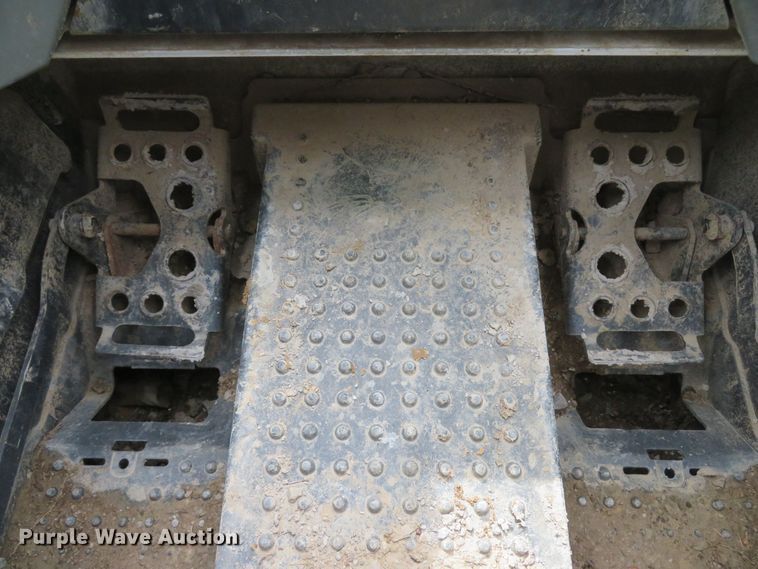 image for item DM7475 2015 Bobcat S570  skid steer loader