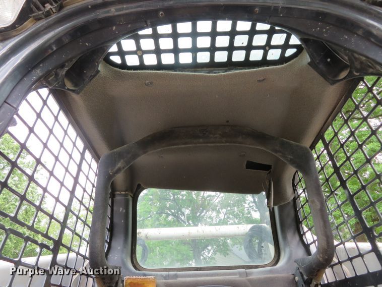 image for item DM7475 2015 Bobcat S570  skid steer loader