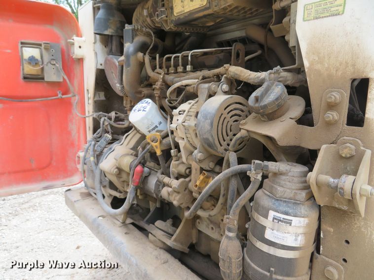 image for item DM7475 2015 Bobcat S570  skid steer loader