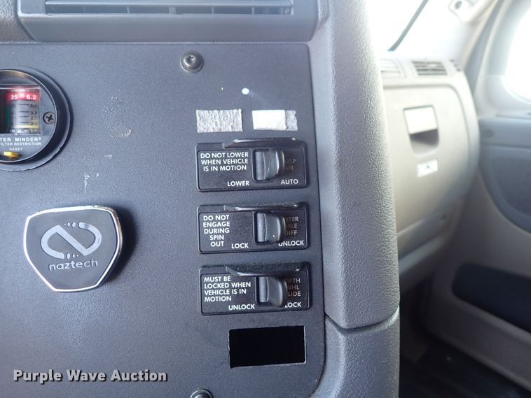 image for item DI1979 2015 Freightliner Cascadia  semi truck