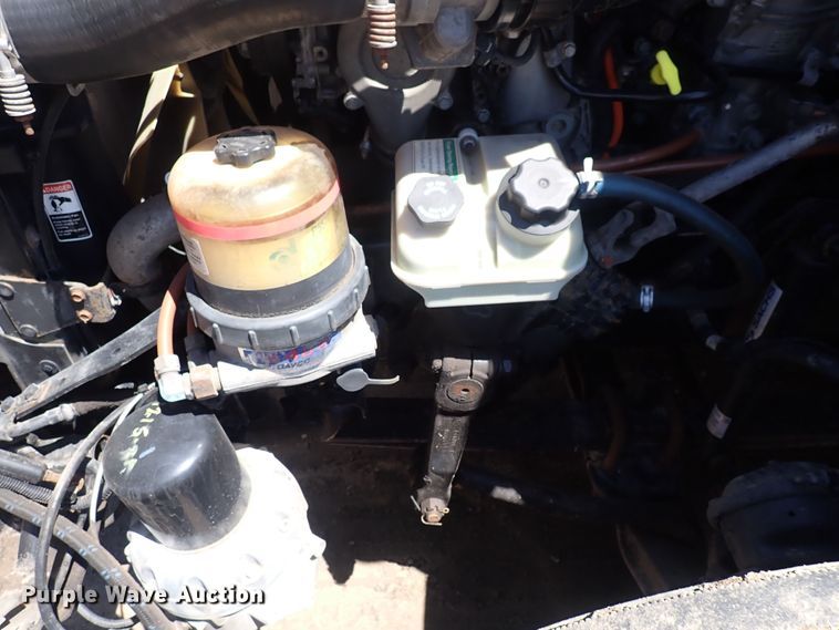 image for item DI1979 2015 Freightliner Cascadia  semi truck