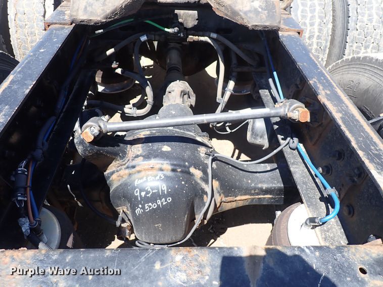 image for item DI1979 2015 Freightliner Cascadia  semi truck