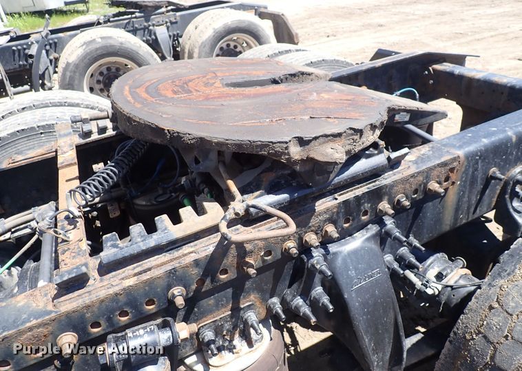 image for item DI1979 2015 Freightliner Cascadia  semi truck