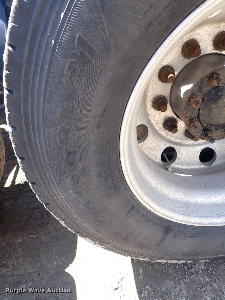 image for item DI1979 2015 Freightliner Cascadia  semi truck