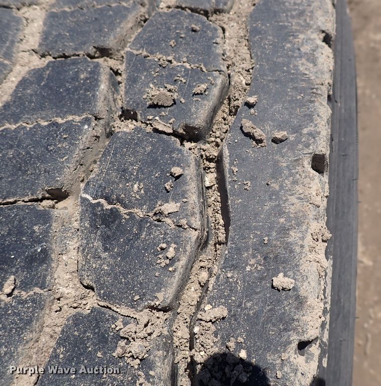 image for item DI1979 2015 Freightliner Cascadia  semi truck