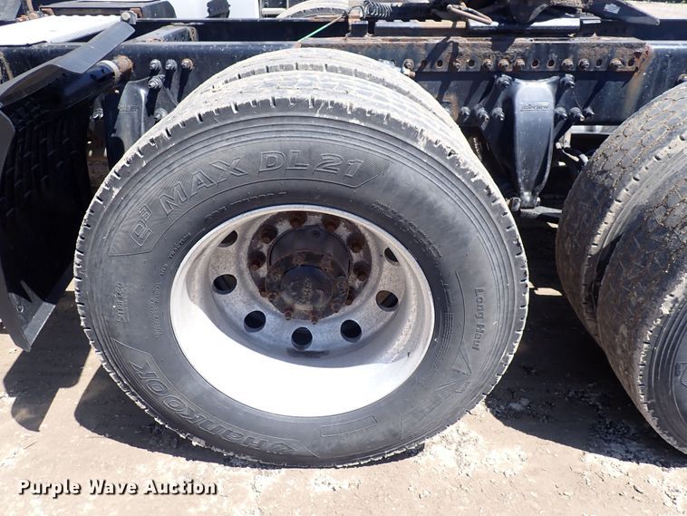 image for item DI1979 2015 Freightliner Cascadia  semi truck